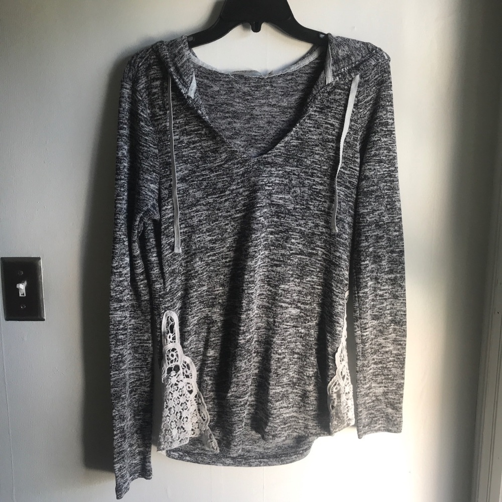 Hoodie with lace cutouts